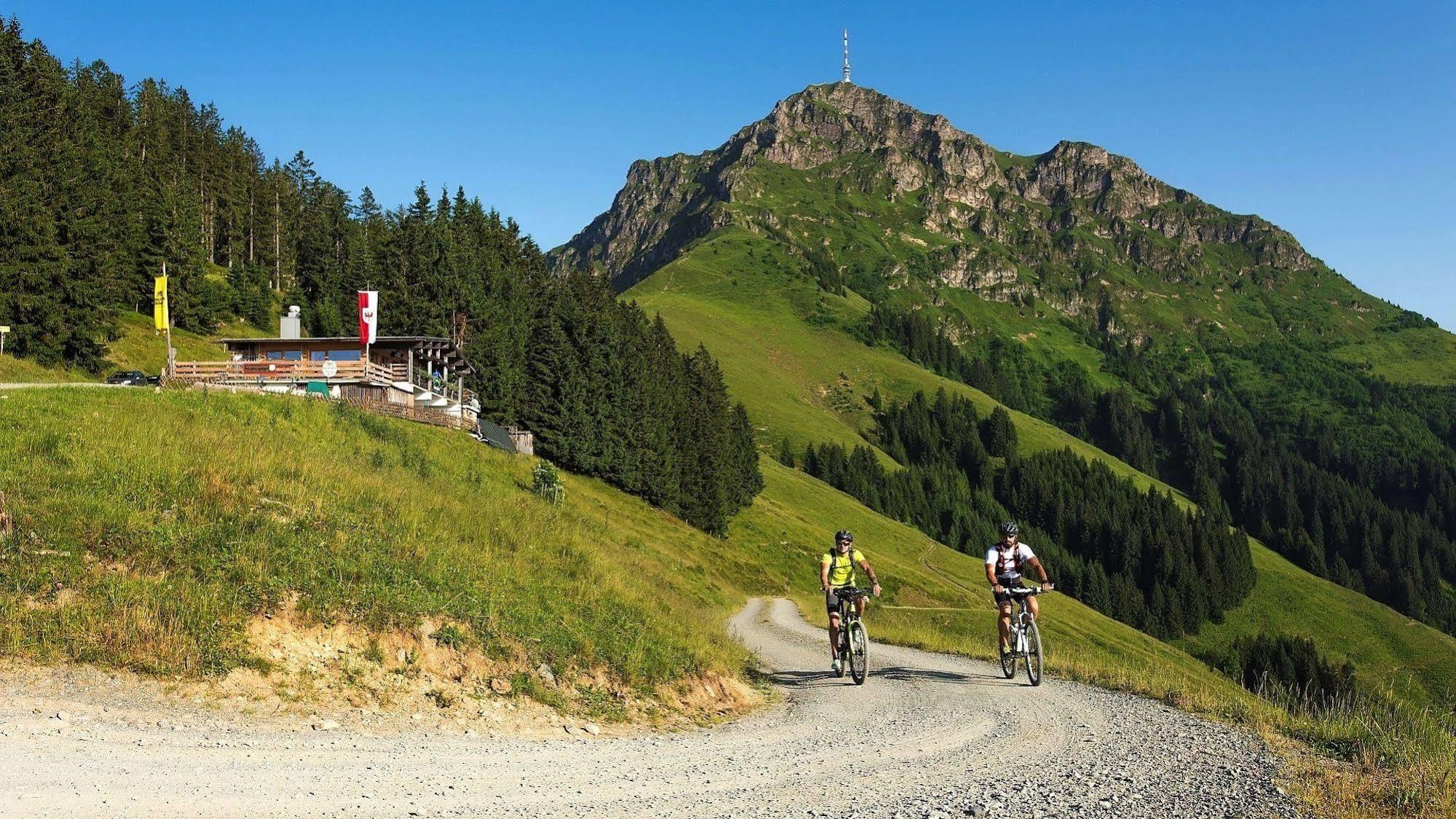 Erlebnishotel Kitzbuehler Horn Oberndorf in Tirol Exterior photo